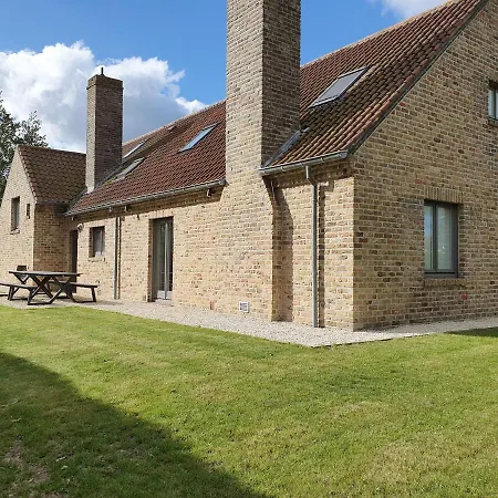 Molo House - Cosy House With Sunny Garden And Bbq In Silent Surroundings - Near The - Ideal For Families And Quiet Groups - 15 Km From Bruges
